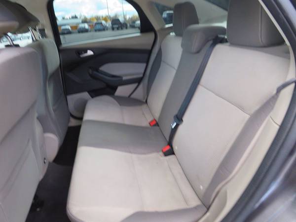 2014 Ford Focus SE - 2.0L - SYNC - WE FINANCE! - cars & trucks - by... for sale in Albany, OR – photo 12