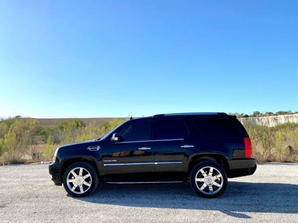 2012 CADILLAC ESCALADE 2WD 4DR LUXURY/WE FINANCE/ASK FOR JOHN - cars... for sale in San Antonio, TX – photo 2