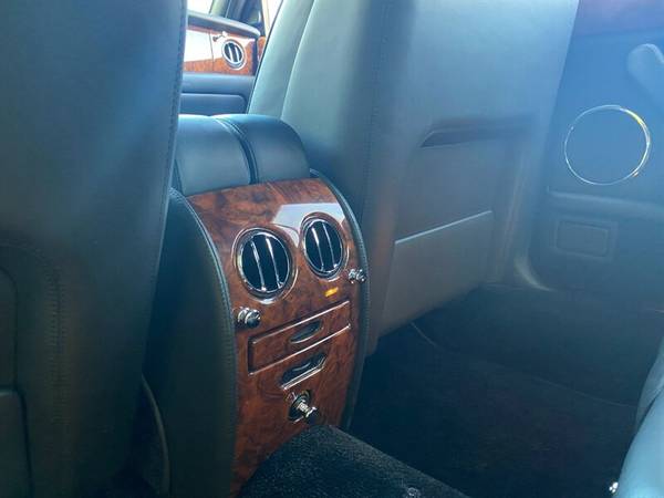 2005 Bentley Arnage R - The Ultimate Bentley - LOW Miles only 29k for sale in Madison, WI – photo 24
