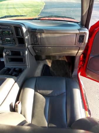 2005 GMC Sierra 2500HD Crew Cab - cars & trucks - by owner - vehicle... for sale in Frankfort, KY – photo 18