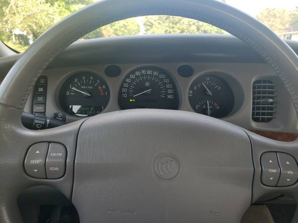 2002 Buick LeSabre Limited Sedan - - by dealer for sale in New London, WI – photo 10