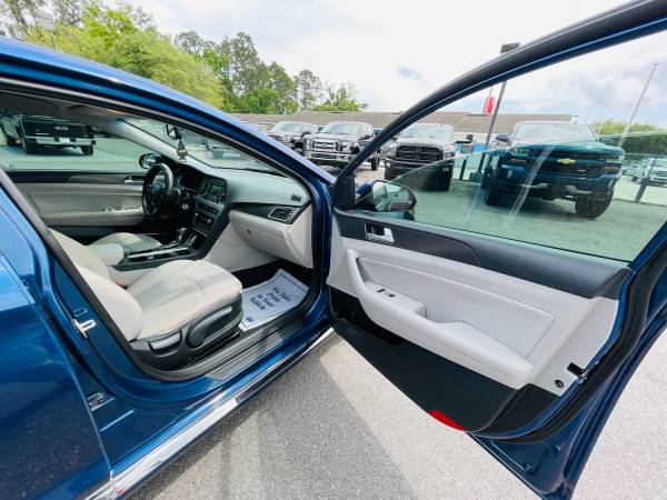 2015 Hyundai Sonata Sport 2 4L 4D Sedan - - by dealer for sale in Jacksonville, FL – photo 17
