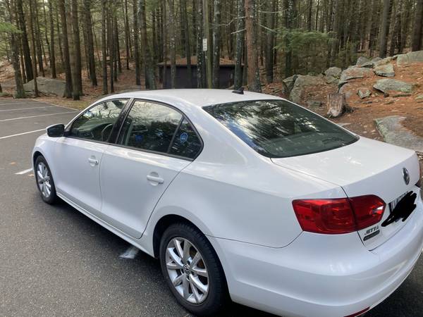 2012 Volkswagon Jetta Sel 2.5L. One owner and always garage kept -... for sale in Riverside, RI – photo 5