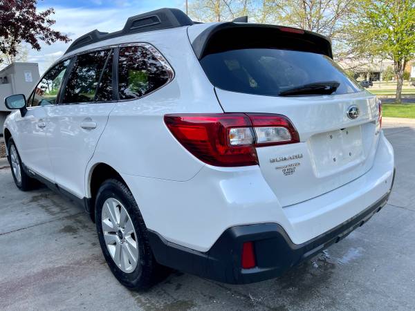 2019 Subaru Outback Premium Eyesight Camera Power Liftgate 1 Owner for sale in Cottage Grove, WI – photo 4
