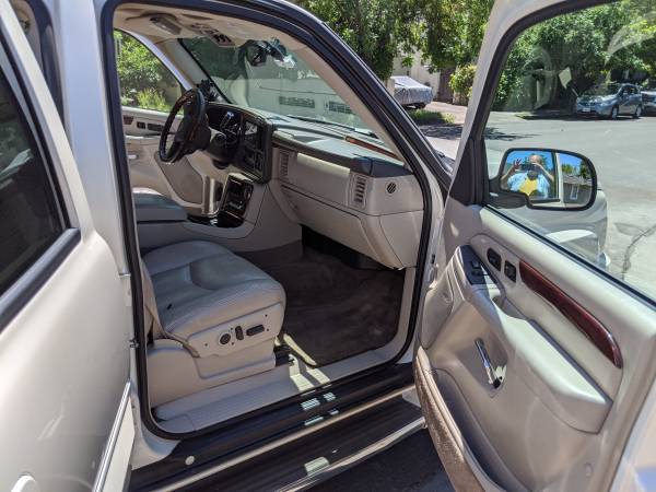 2006 CADILLAC ESCALADE ESV - cars & trucks - by owner - vehicle... for sale in Los Osos, CA – photo 10