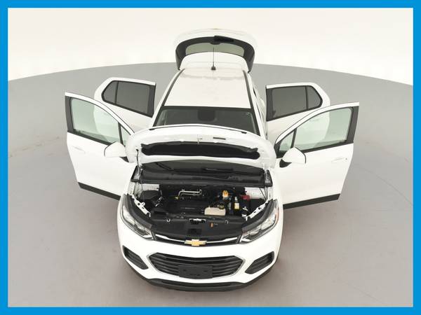 2019 Chevy Chevrolet Trax LS Sport Utility 4D hatchback White for sale in Oak Park, IL – photo 12
