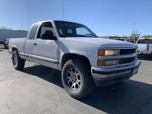 1998 Chevrolet Chevy 1500 Extended Cab Short Bed Family Owned! for sale in Fremont, NE – photo 2