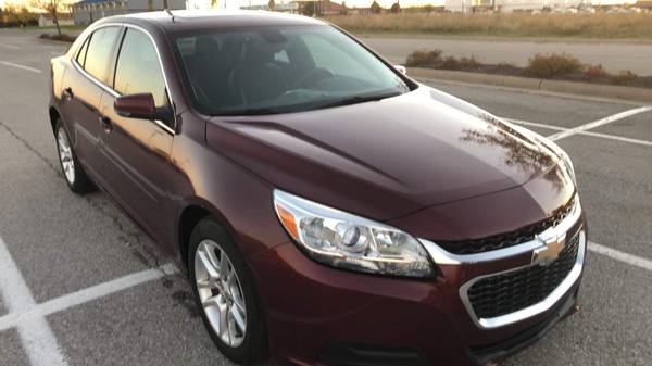2016 Chevrolet Malibu Limited LT, 48,343 miles - cars & trucks - by... for sale in Defiance, OH – photo 2