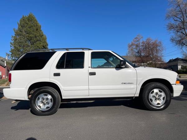 2002 Chevy Blazer LS V6 Auto 4x4 - - by dealer for sale in Bend, OR – photo 8