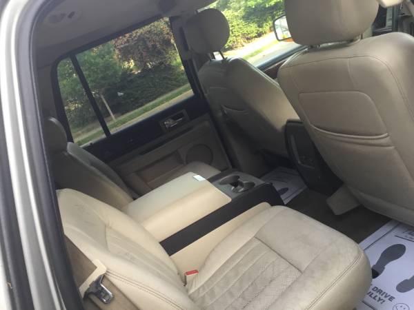 2003 Lincoln Navigator 4x4 clean Excel Conditions runs100 great for sale in Washington, District Of Columbia – photo 14