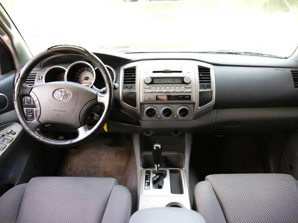 2005 Toyota Tacoma PreRunner Double Cab, V6, Auto, 1-Owner, Black for sale in Pearl City, HI – photo 22