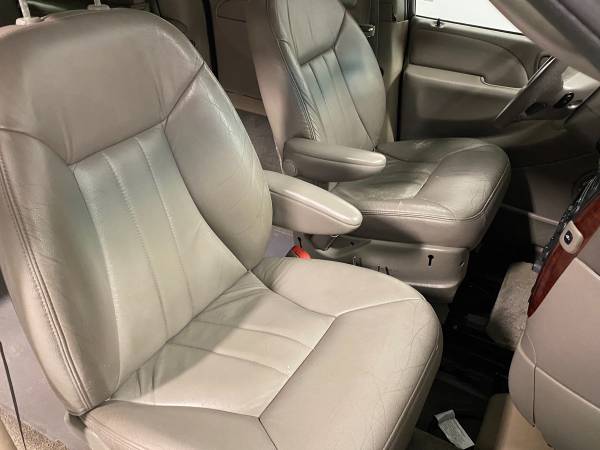 Wheelchair Accessible Dodge Chrysler Town & Country for sale in Palmer, AK – photo 13