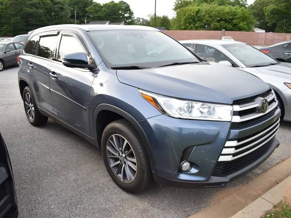 2019 Toyota Highlander XLE - - by dealer - vehicle for sale in Spartanburg, SC