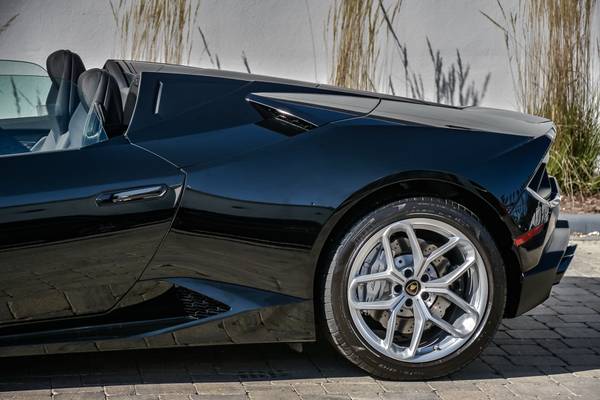2019 Lamborghini Huracan Spyder Convertible Nero Noctis for sale in Downers Grove, IL – photo 17