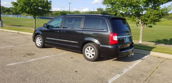 Handicapped Van - 2013 Chrysler Town and Country with Transfer Seat for sale in Prior Lake, MN – photo 5