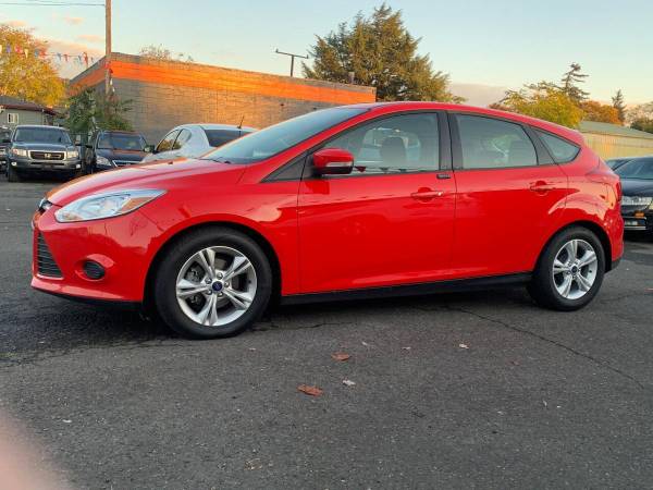 2013 Ford Focus SE 4dr Hatchback Weekend Special - cars & trucks -... for sale in Happy valley, OR – photo 3