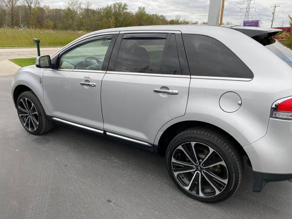 2011 Lincoln MKX! Panoroof! New Tires! Backup Camera! Remote Start! for sale in Suamico, WI – photo 22