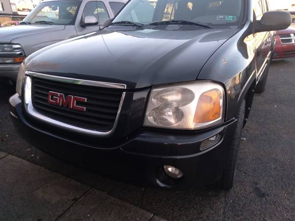 2005 GMC Envoy SLE 4WD - cars & trucks - by dealer - vehicle... for sale in Gloucester, PA – photo 2