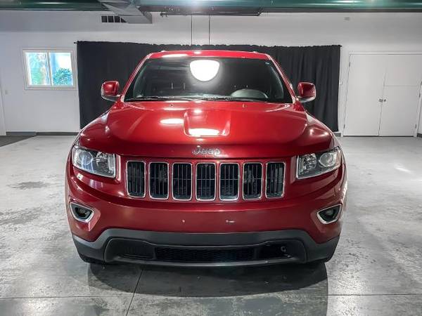 2014 Jeep Grand Cherokee 4WD 4dr Laredo - cars & trucks - by dealer... for sale in Ontario, NY – photo 3