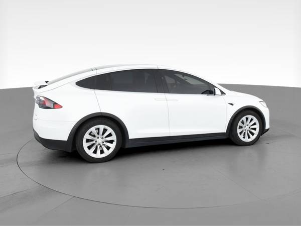 2017 Tesla Model X 75D Sport Utility 4D suv White - FINANCE ONLINE -... for sale in Washington, District Of Columbia – photo 12