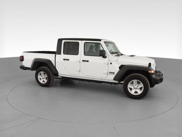 2020 Jeep Gladiator Sport Pickup 4D 5 ft pickup White - FINANCE... for sale in South El Monte, CA – photo 14