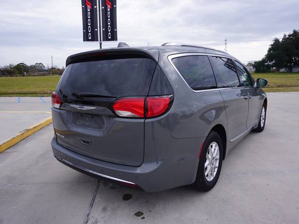2020 Chrysler Pacifica Touring L FWD - - by dealer for sale in Plaquemine, LA – photo 8