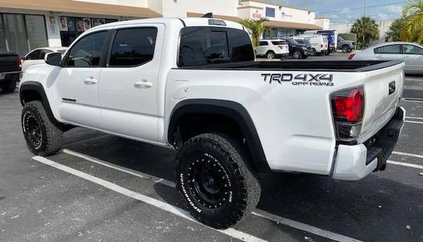 2019 Toyota Tacoma TRD Off-Road 4X4 crewcab pickup truck - cars & for sale in Hialeah, FL – photo 5