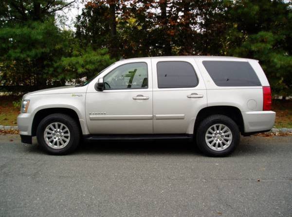 2008 Chevrolet Tahoe Hybrid 4WD - cars & trucks - by owner - vehicle... for sale in Allentown, PA – photo 3