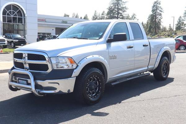 2017 Ram 1500 4x4 4WD Truck Dodge Tradesman Crew Cab for sale in Bend, OR – photo 3