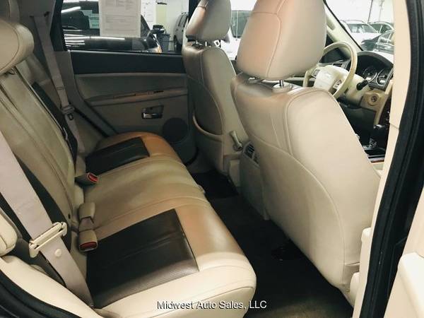 2006 Jeep Grand Cherokee Limited V8 Sunroof, Heated Leather! Very Nice for sale in Eden Prairie, MN – photo 16