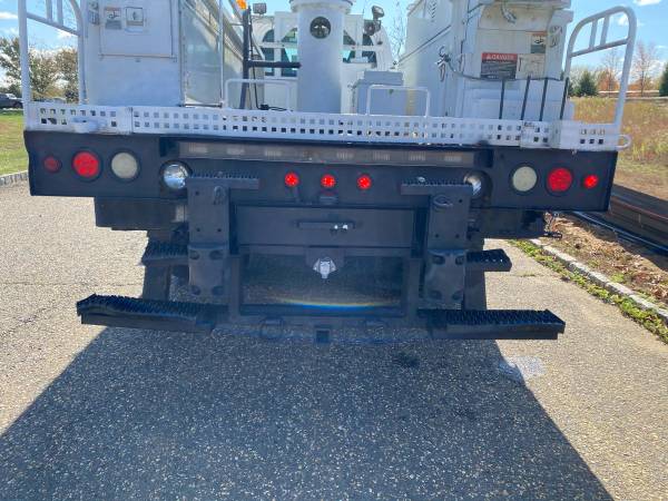 09 CHEVY C8500 UTILITY BODY 47FT BUCKET TRUCK WITH CABLE... for sale in New Egypt, NJ – photo 7