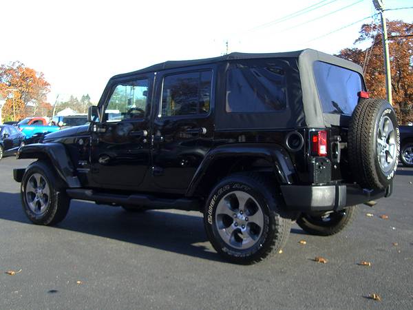 ★ 2017 JEEP WRANGLER UNLIMITED SAHARA 4x4 with ONLY 35k MILES !!! -... for sale in Feeding Hills, CT – photo 3