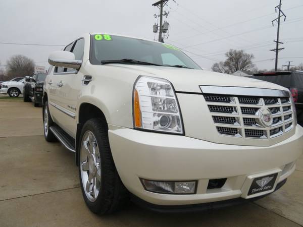 2008 Cadillac Escalade AWD Cleanest One Around - cars & trucks - by... for sale in Waterloo, IA – photo 3
