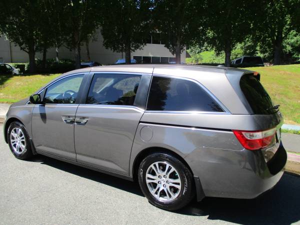 2011 Honda Odyssey EX-L - Navigation, Rear Cam, Bluetooth, LOADED! for sale in Kirkland, WA – photo 7
