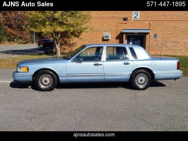 1993 LINCOLN TOWN CAR EXECUTIVE - cars & trucks - by dealer -... for sale in Alexandria, District Of Columbia – photo 4