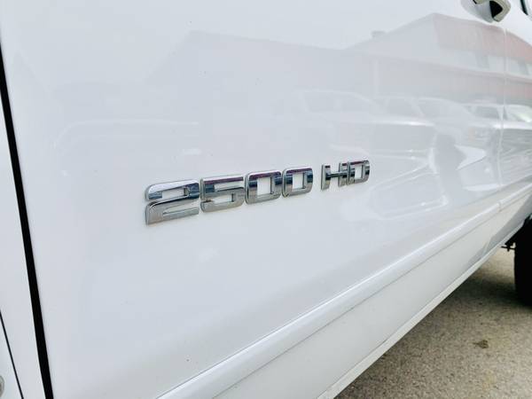 2016 Chevy Silverado 2500hd Crew Cab 4x4 Suspension Lift & Fuel for sale in Green Bay, WI – photo 13