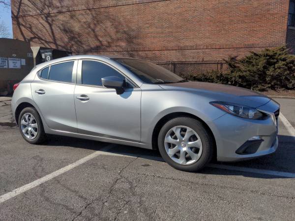 Mint condition 2015 Mazda 3 hatchback 42k Miles for sale in Brooklyn, NY – photo 3