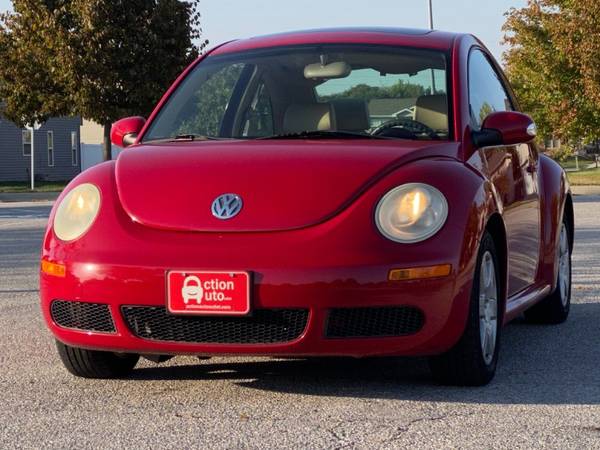 2007 Volkswagen New Beetle 2.5L PZEV - cars & trucks - by dealer -... for sale in Council Bluffs, NE – photo 3