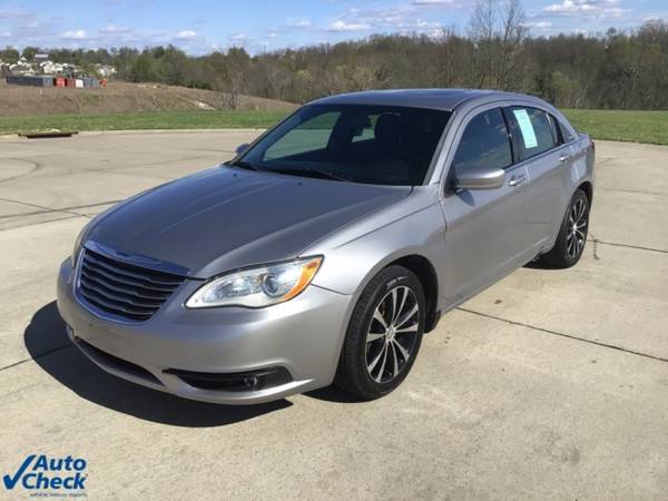 2013 Chrysler 200 Touring - - by dealer - vehicle for sale in Dry Ridge, KY – photo 4