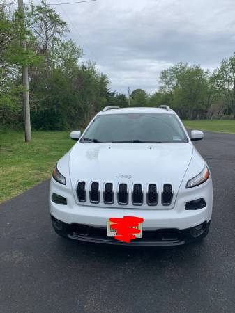2014 Jeep Cherokee 4WD - Excellent Condition - - by for sale in Cologne, NJ – photo 6