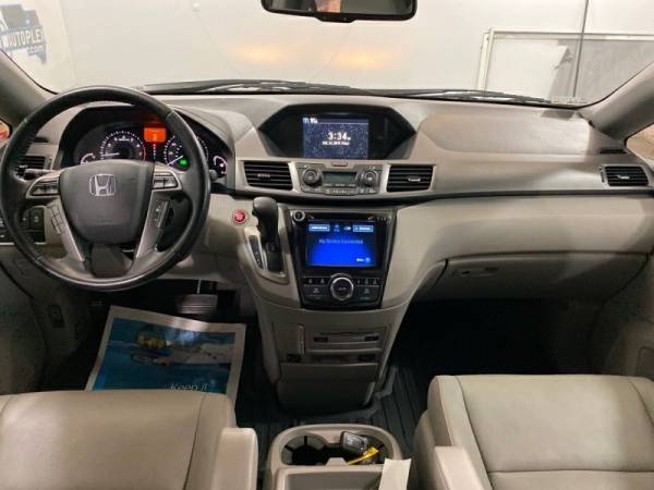 2016 Honda Odyssey Touring Elite 4dr Mini Van - cars & trucks - by... for sale in Eldridge, IA – photo 21