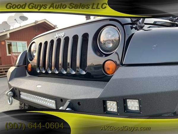 2011 Jeep Wrangler Unlimited / Nav / 37" tires / Heated Seats / SALE for sale in Anchorage, AK – photo 24
