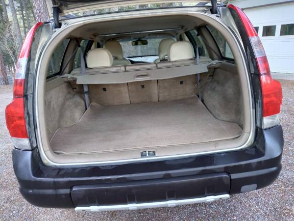 2001 VOLVO V-70 XC AWD - cars & trucks - by owner - vehicle... for sale in Lakeside, MT – photo 4
