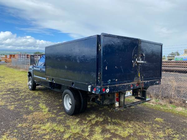 2004 CHEVY 3500 FLAT BED - cars & trucks - by dealer - vehicle... for sale in Hilo, HI – photo 4
