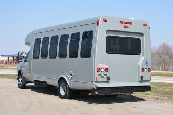 2012 Ford E-450 22 Passenger Paratransit Shuttle Bus for sale in Crystal Lake, OH – photo 7