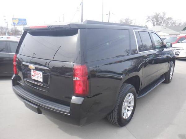 2015 Chevrolet Suburban LT - - by dealer - vehicle for sale in URBANDALE, IA – photo 3