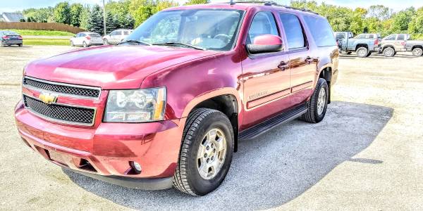 2007 Chevrolet Suburban LT - cars & trucks - by dealer - vehicle... for sale in Neenah, WI – photo 2