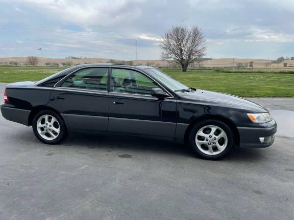 2000 Lexus ES 300 Base 4dr Sedan 1 Country Dealer-SEE us at for sale in Ponca, IA – photo 6