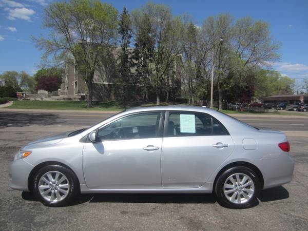 2010 Toyota Corolla XLE Package Moon Roof AUX Port Alloy for sale in Anoka, MN – photo 2