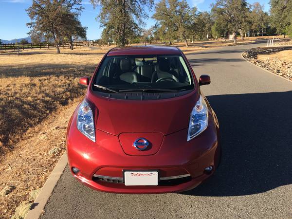 2014 Nissan LEAF SL Premium Trim - NEVER PAY FOR GAS! - cars &... for sale in Redding, CA – photo 2